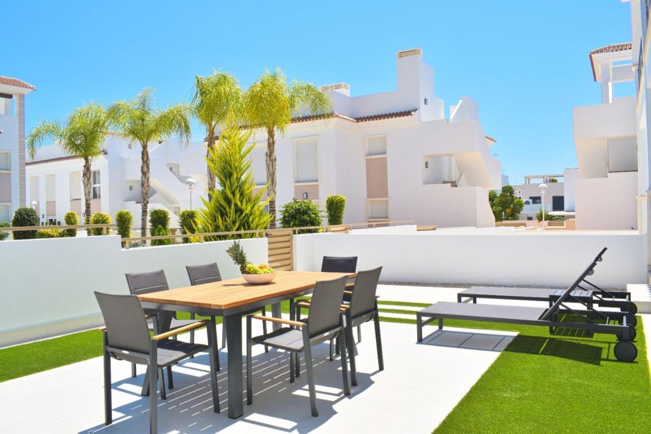 New Build Apartment On Beautiful Modern Complex Rojales Zewnętrze zdjęcie